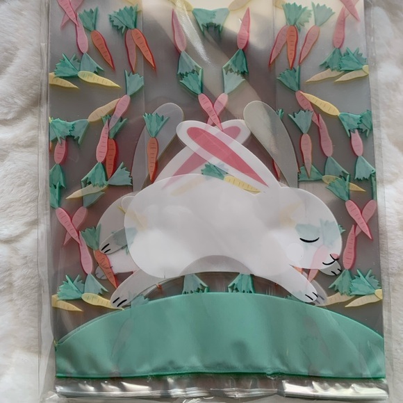 25 Ct Easter Treat Bags with Tags - Picture 3 of 8